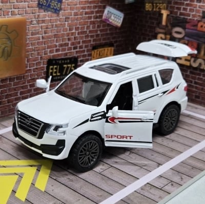 Picture of 1PC 1:36 Sporty Diecast Alloy Car Premium Model Vehicle Metal Toy Model Pull back Sound Light Multicolor