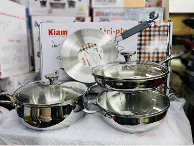 Picture of KIAM NATURAL TRI-PLY STAINLESS STEEL COOKWARE 7 PIECE SET- KARAI 26 CM, CASSEROL 26 CM, RUTI TAWA 26 CM, FRY PAN 24 CM Multicolor