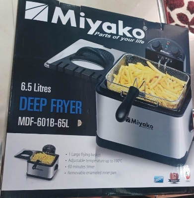 Picture of 6.5 Liter Miyako Deep Fryer MDF-601B-65L Multicolor