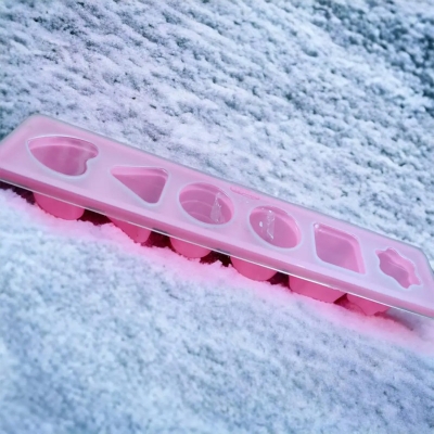 Picture of Ice Cube Maker Tray 6 Grid Random Design BP Ice Box For Freezing -Multicolor