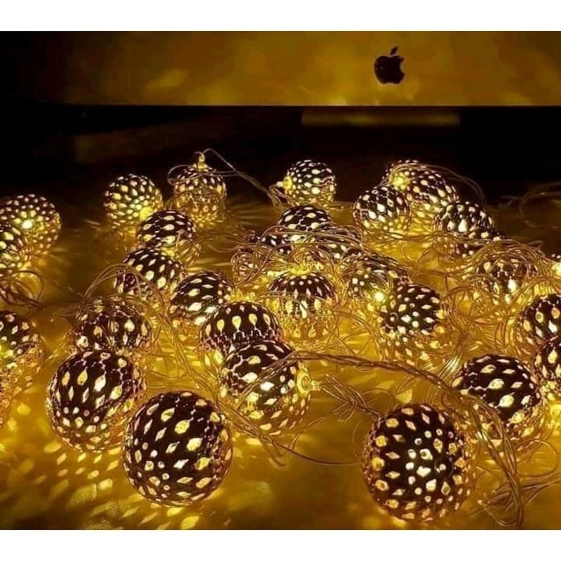 Picture of Home Decorative Lights - Metal Snow Ball- Yellow Golden - Fairy Lights - Gold