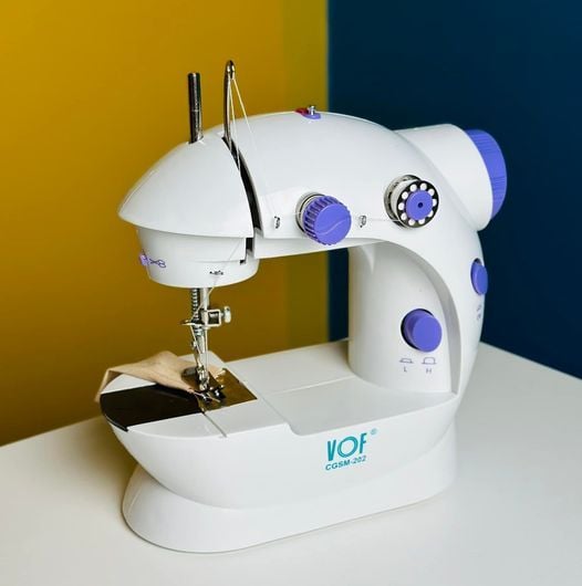 Picture of 🔄Dual Speed Sewing Machine–Smooth Operation - White