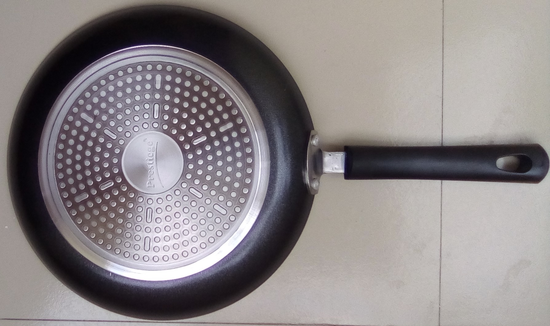 Picture of Prestiege Deluxe Granite Dosa Tawa 26-28 CM (Grey26)