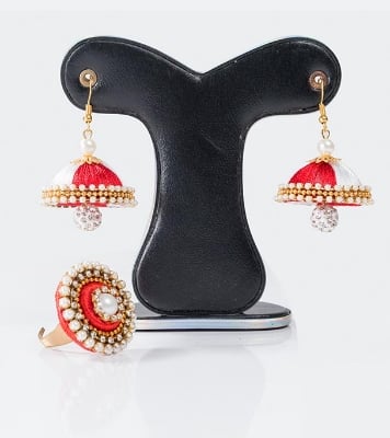 Picture of Red & White  Color Silk Jewelary set