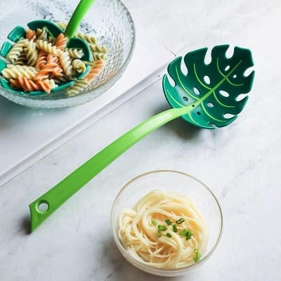 Picture of 1pcs Creative Turtle Leaf Noodle Spoon Leaf Colander Kitchen Cooking Jungle Spoon - Green