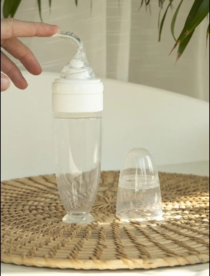 Picture of Silicone Baby Spoon Squeezing Feeding Bottle For Infant Dispensing And Feeding Food Dispensing Squeeze Feeder Tableware Tools