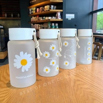 Picture of 500ml Plastic Water Bottles Daisy Transparent Bottle Outdoor Sports Water Cup Water Mug Student Portable Mug