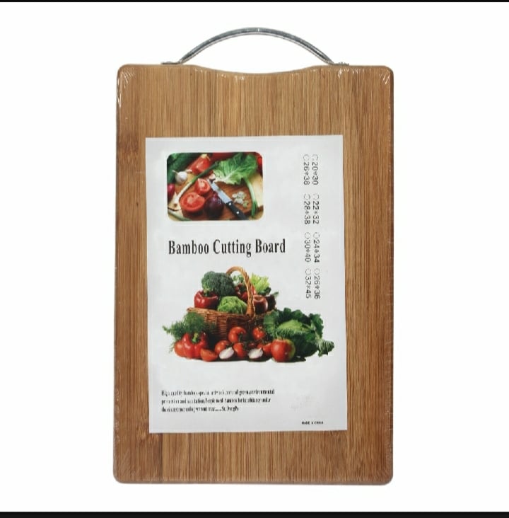 Picture of Wooden cutting and choping board with handle