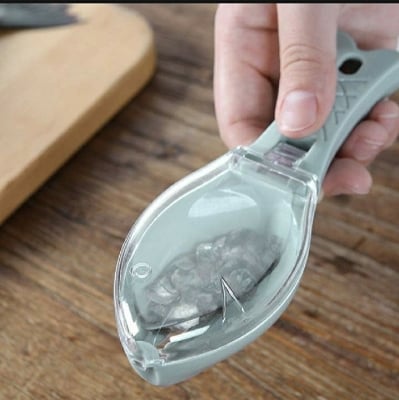 Picture of Fish Skin Brush Scraping Fishing Scale Brush Graters Fast Remove Fish knife Cleaning Peeler Scaler Scraper mutfak malzemeleri, Blue, Scales scraper with lid - Multicolor