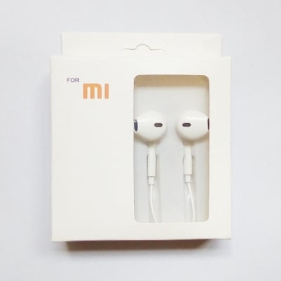 Picture of MI In-Ear Earphones with Mic for Android, Vivo, Oppo, High Bass Sound, Noise Cancellation, Comfortable Fit, White Color