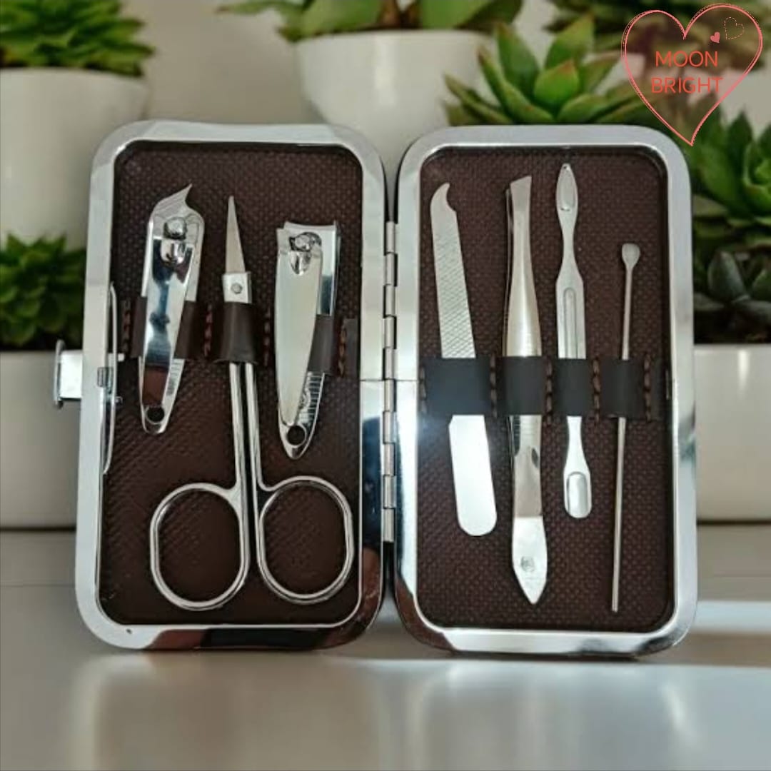 Picture of Professional 7Pcs Carbon Steel Nail cutter set With Box - Multicolor