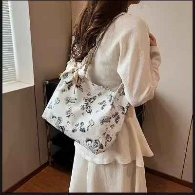 Picture of Shoulder Bag Butterfly College Student Commuter Bag Trendy And Fashionable