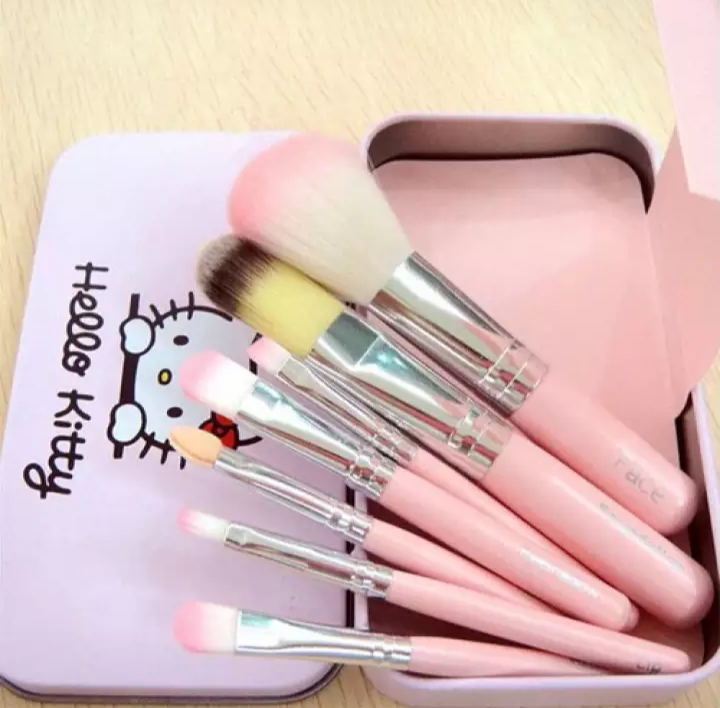 Picture of Hello Kitty Makeup Fever Mini Brush Set (Pink) 7pcs