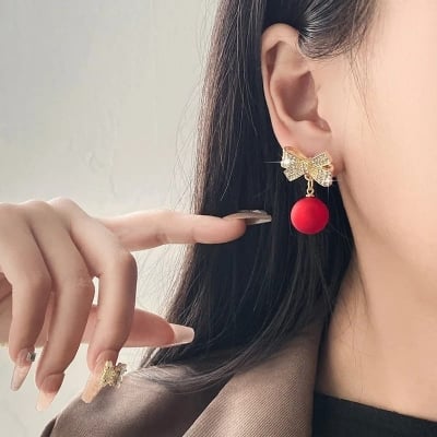 Picture of Trendy Cute Crystal Cherry Rhinestone New Stud Earrings for Women Luxury Design Earrings French Retro Style Diamond Encrusted Jewelry
