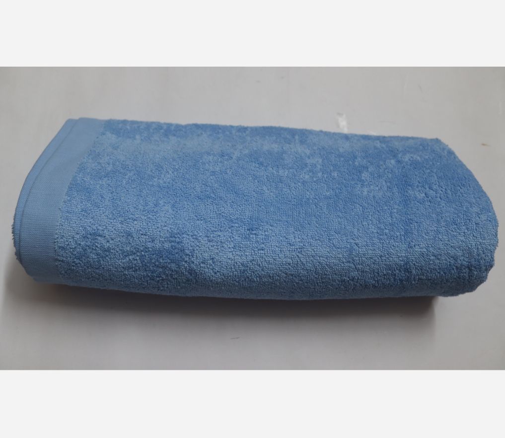 Picture of Soft  Bath Towel-100% Cotton Large Bath Towel, 28 in by 58 inch Bath Towel