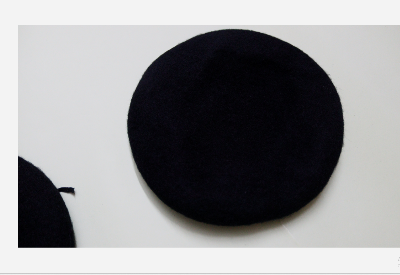 Picture of Fashion Beret Cap - Style Beret Wool Caps + ( Fee Metal Star )