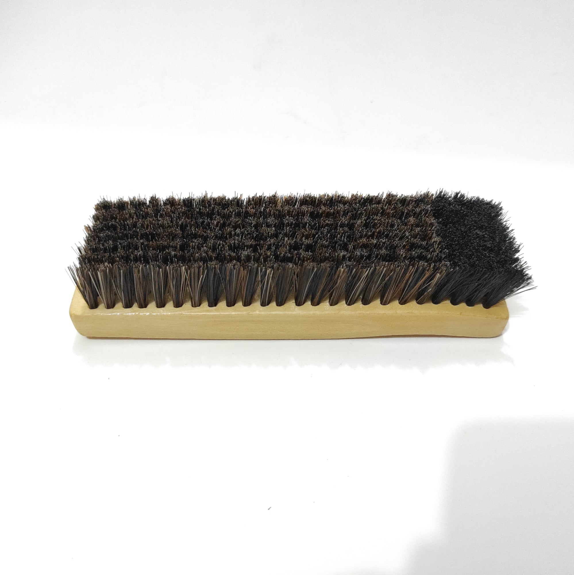 Picture of High Quality China Wooden Shoes Cleaning Brushes Wooden Bristle Clothes Brush Scrubber Brush Shoes Boot Polish Buffing Brush for Home Shop