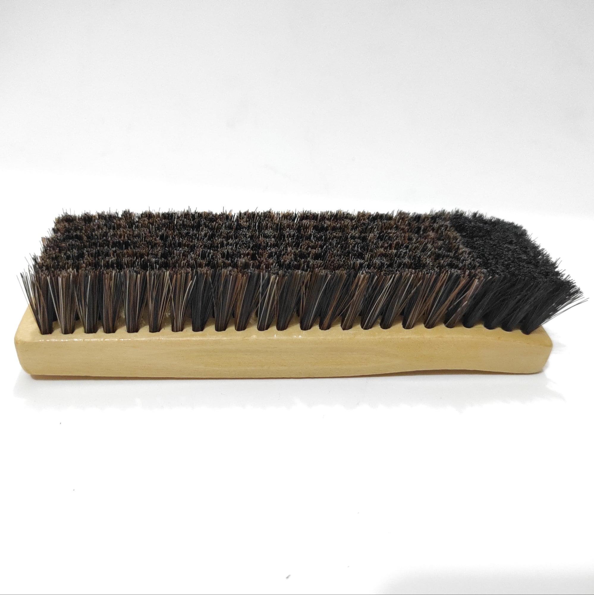 Picture of High Quality China Wooden Shoes Cleaning Brushes Wooden Bristle Clothes Brush Scrubber Brush Shoes Boot Polish Buffing Brush for Home Shop