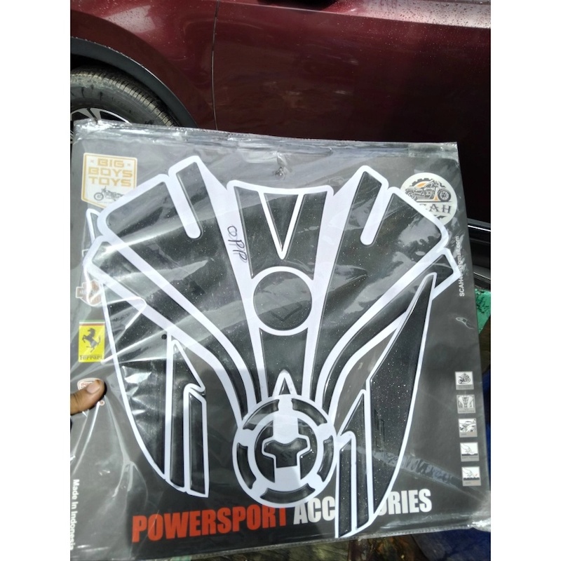 Picture of Full Tank Pad Set For Suzuki Monotone, Gixxer, Sf (New Version) Pure Black And Attractive - Neon Pink