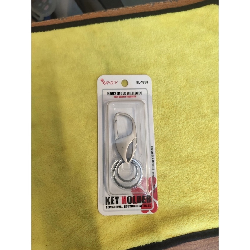 Picture of Antique Hook Locking Silver Metal Carabiner Key Ring For Bike, Car