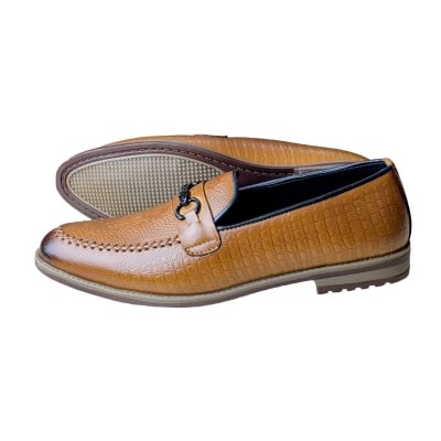 Picture of Men’s Luxury Chain-Bit Loafer with Crocodile Finish - Brown