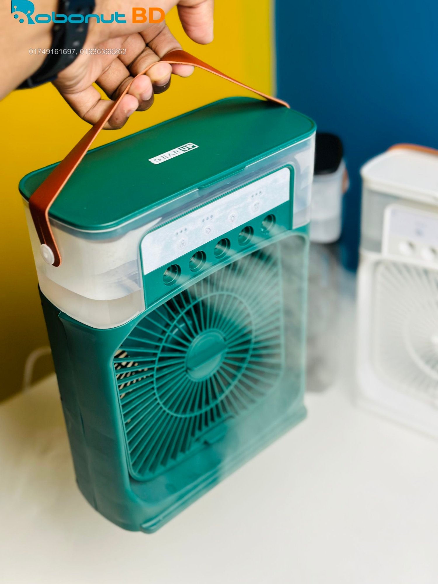 Picture of 🛠️ Long‑Lasting Durable Rechargeable Cooler  - Black