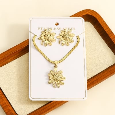 Picture of Premium Stainless Steel 18K Gold Plated Jewelry Set – Non-Tarnish Pendant Necklace & Earrings Combo (Flower)