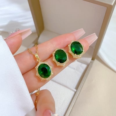 Picture of Elegant Titanium chain gold plated crystal pendant necklace & Matching Earrings Set (Green rectangular)