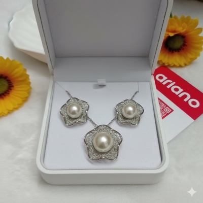 Picture of Elegant 18k Gold Plated Pearl Jewelry Set - Double Layer Long-Lasting Shine - High-Grade Pearl Bridal & Party Wear Set (Silver)