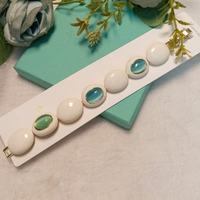 Picture of Luxury resin and stone based women bracelets collection gold plated long lasting color (Oval white,18 CM)