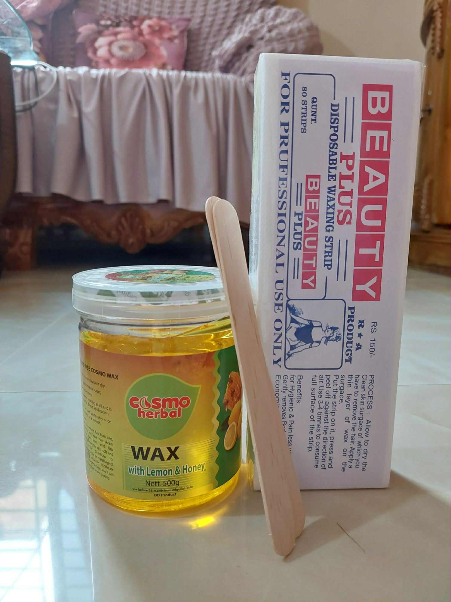 Picture of Cosmo Herbal Lemon Honey Wax With 80pcs Strips and stick - Multicolor