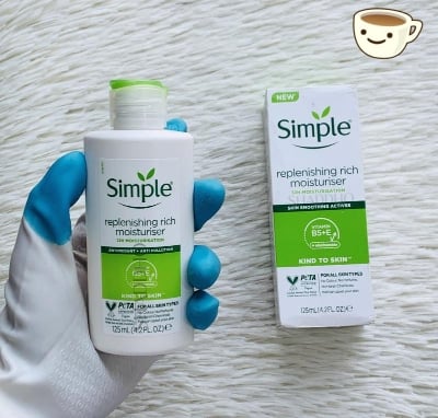 Picture of Simple Kind to Skin Replenishing Rich and light Moisturizer (125ml