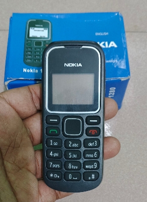 Picture of Nokia 1280 single SIM phone - Black