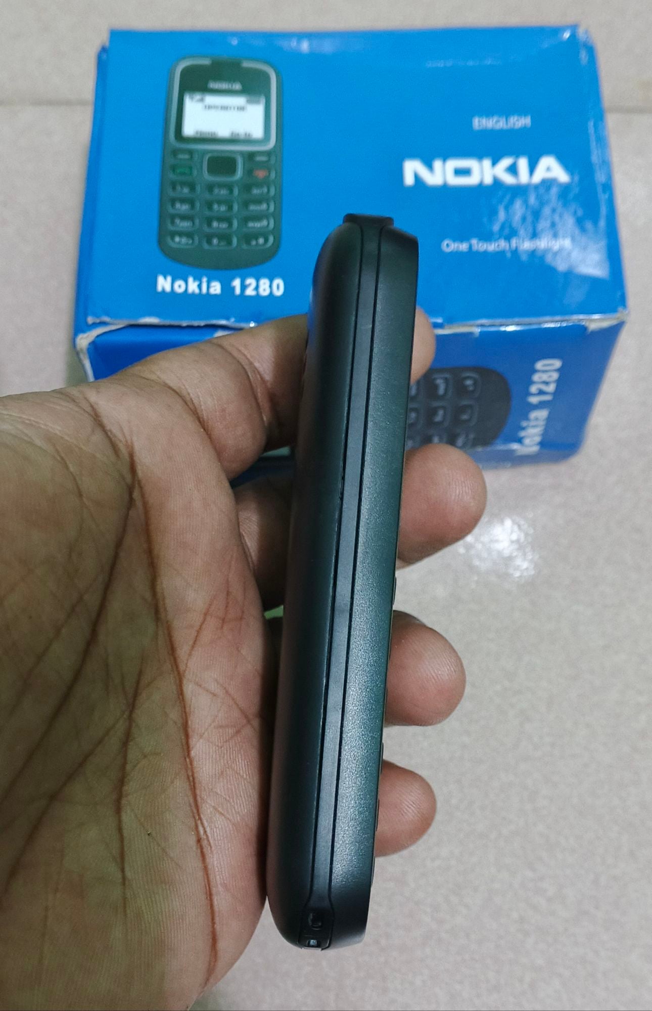 Picture of Nokia 1280 single SIM phone - Black