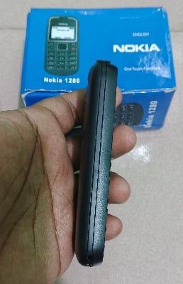 Picture of Nokia 1280 single SIM phone - Black