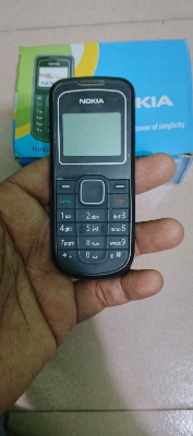 Picture of Nokia 1202 single SIM phone - Black