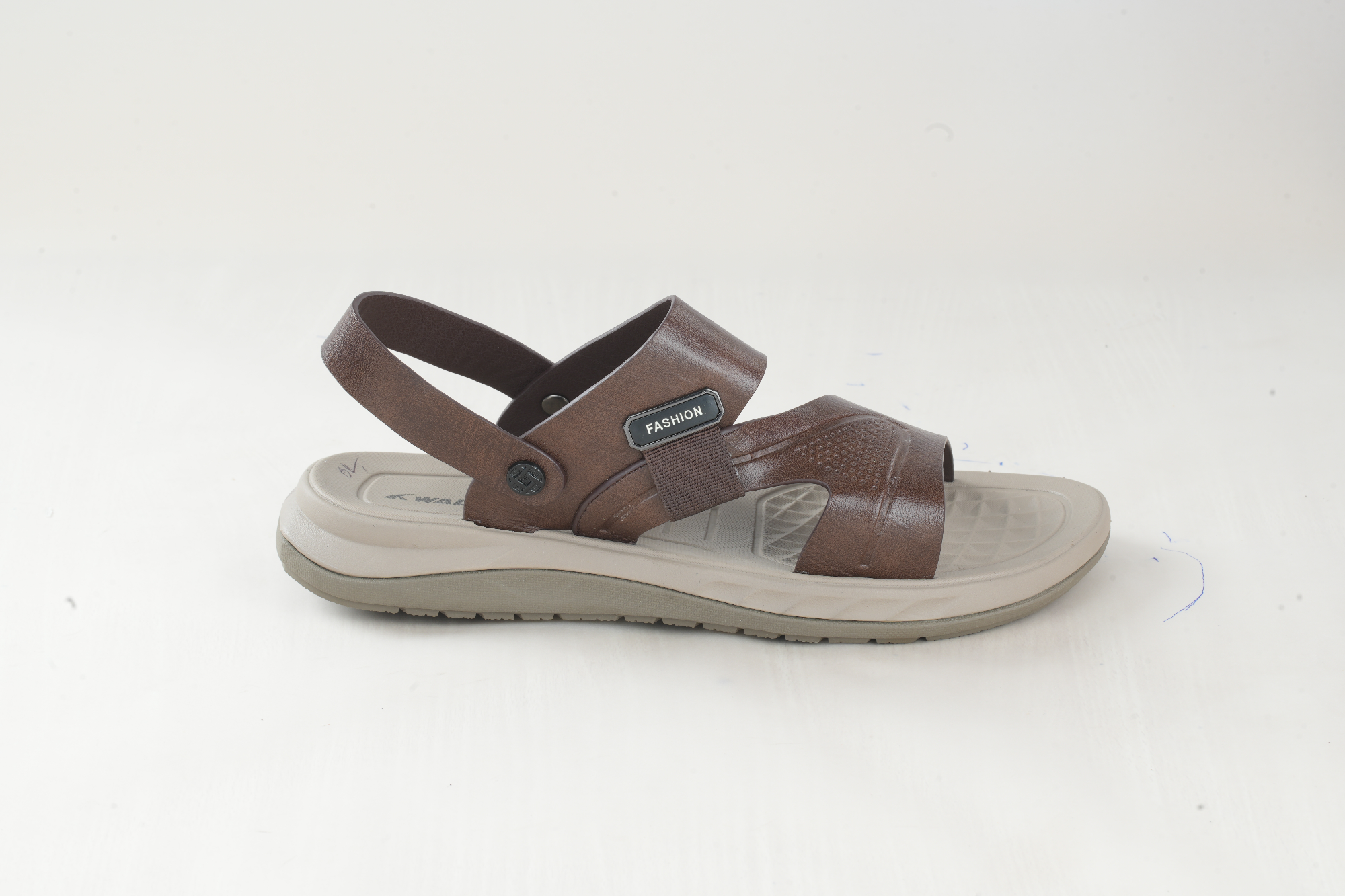 Picture of Mens Sandal CKD Brown 86050002639