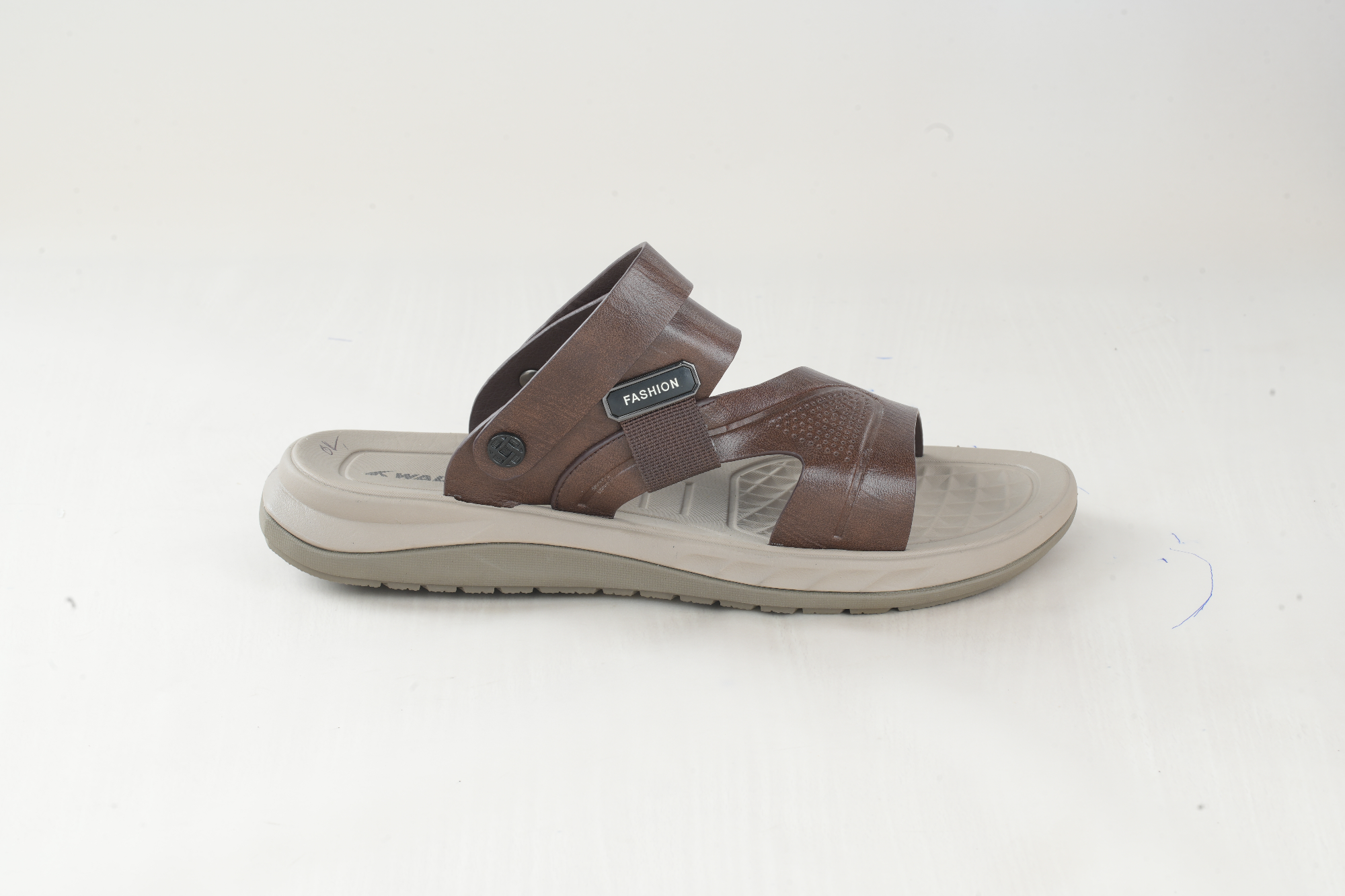 Picture of Mens Sandal CKD Brown 86050002639