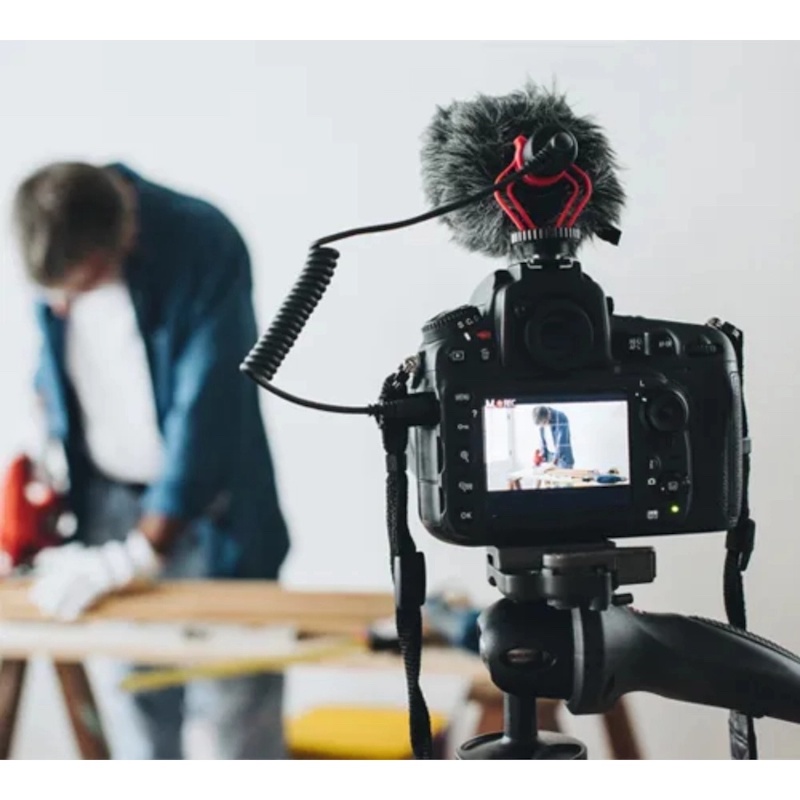 Picture of BOYA BY-MM1 Cardioid Microphone Compact On-Camera Video MicrophoneMulticolor