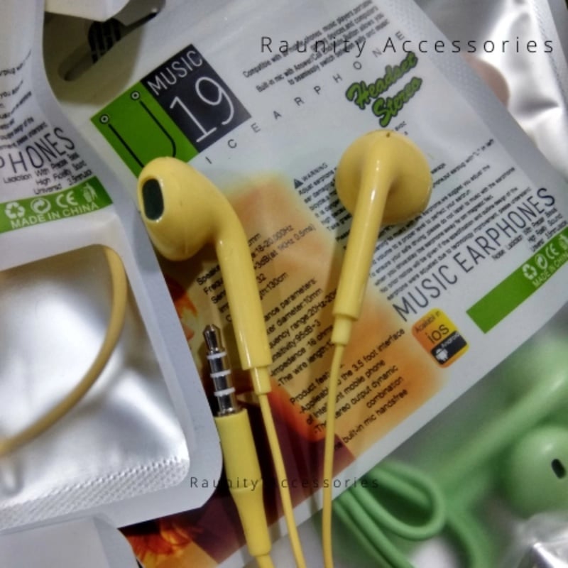 Picture of Music U19 Earphone Colorful Matte Earbuds Stereo Wired Earphones with MicrophoneMulticolor