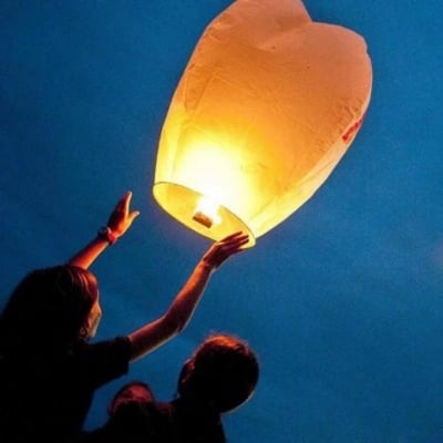 Picture of Fanush Sky Lanterns (5 pieces)