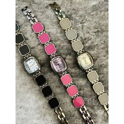 Picture of Ladies Korean Fashion  Rhinestone Wristwatch  