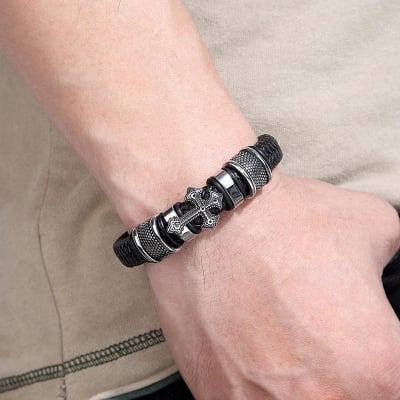 Picture of 2023 Men Leather Bracelet for Men  
