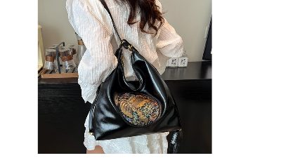Picture of New Style Large-Capacity Shoulder Bag - Light Brown