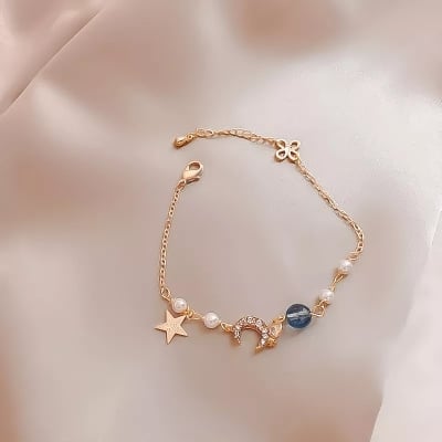 Picture of Girl Heart Bracelet Half Moon Bracelet Bangle Korean Bracelet For Women