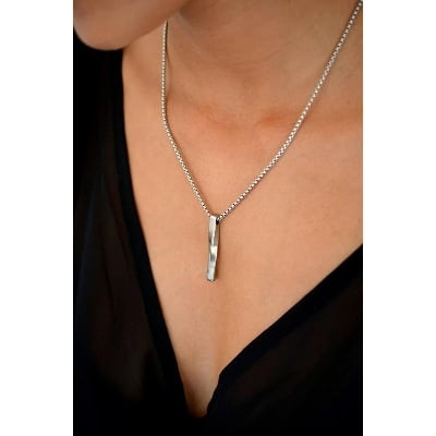 Picture of Simple Vertical Bar Pendant Necklaces for Men - Silver