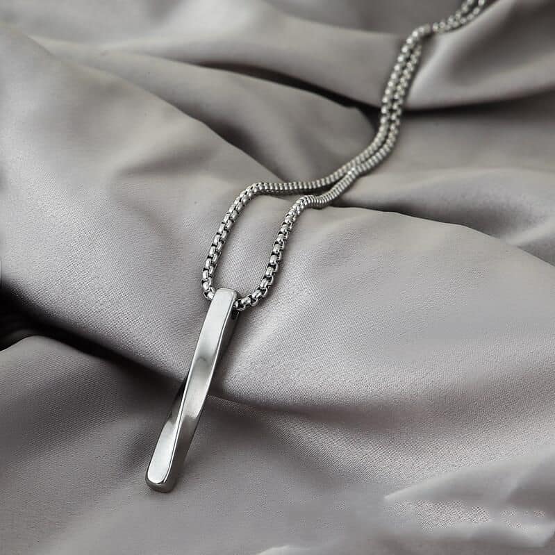 Picture of Simple Vertical Bar Pendant Necklaces for Men - Silver
