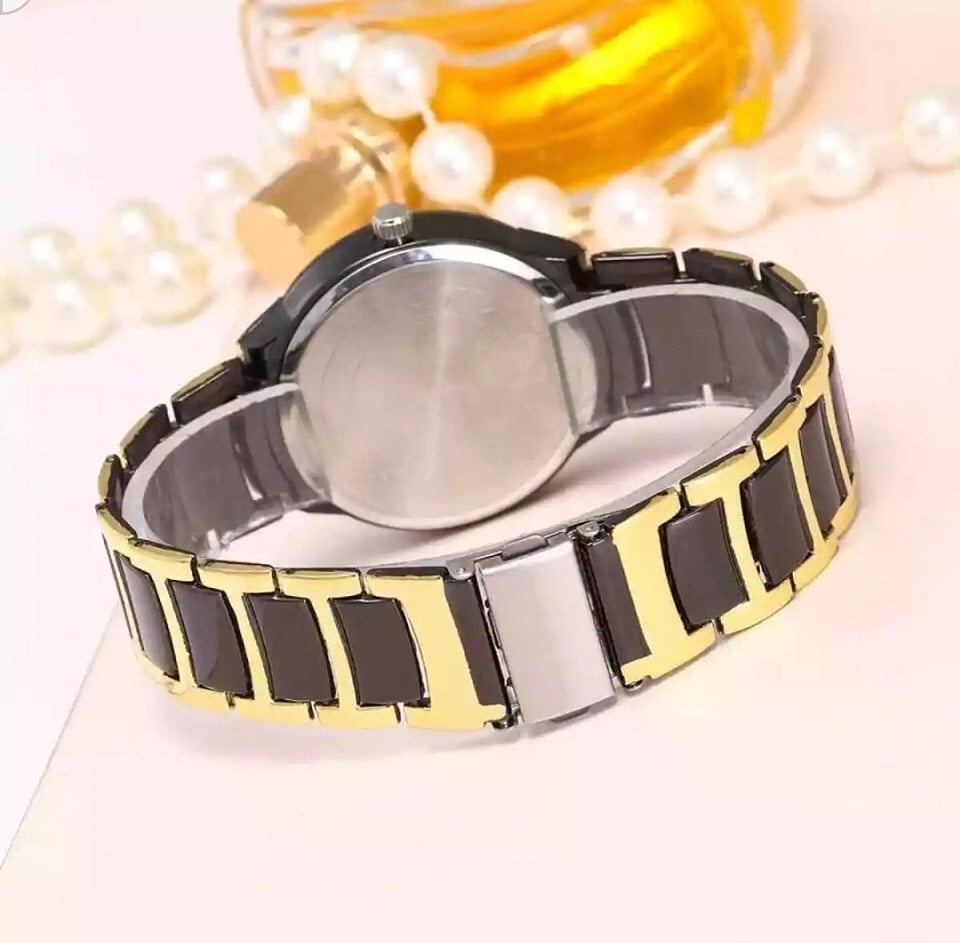 Picture of Stylish Stainless Steel Bracelet Watch - Watch - Gold
