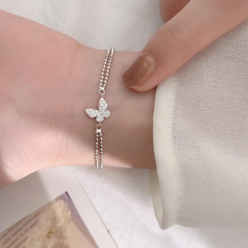 Picture of Understated -Choice and Remark -Stylish Hand Bracelet Design for Girls- Avant-garde Preferble - Low Hassle and Maintanance - Silver
