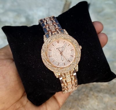 Picture of New Fashionable stainless analogue Hand watches for women's